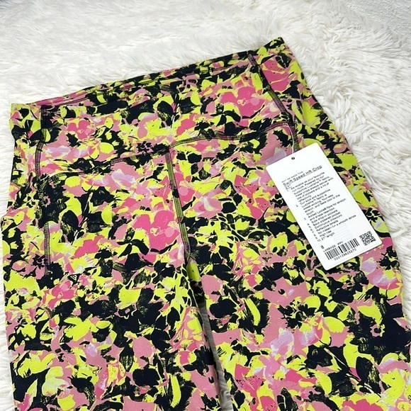 NWT Lululemon Swift Speed High-Rise Crop 21" Inflect Floral Highlight Yellow - Picture 2 of 5